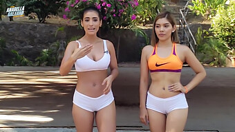 สาวหุ่นใหญ่ Anabella Galeano ในกล้อง